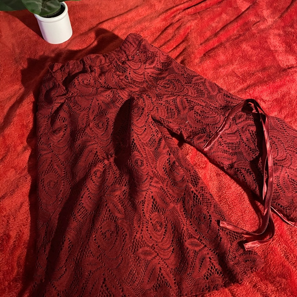 Tops - Picture 5 of 8